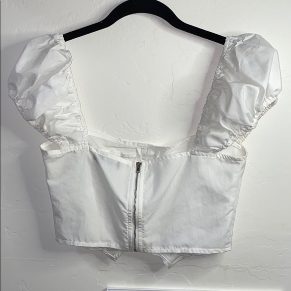 Cute top - Picture 3 of 3